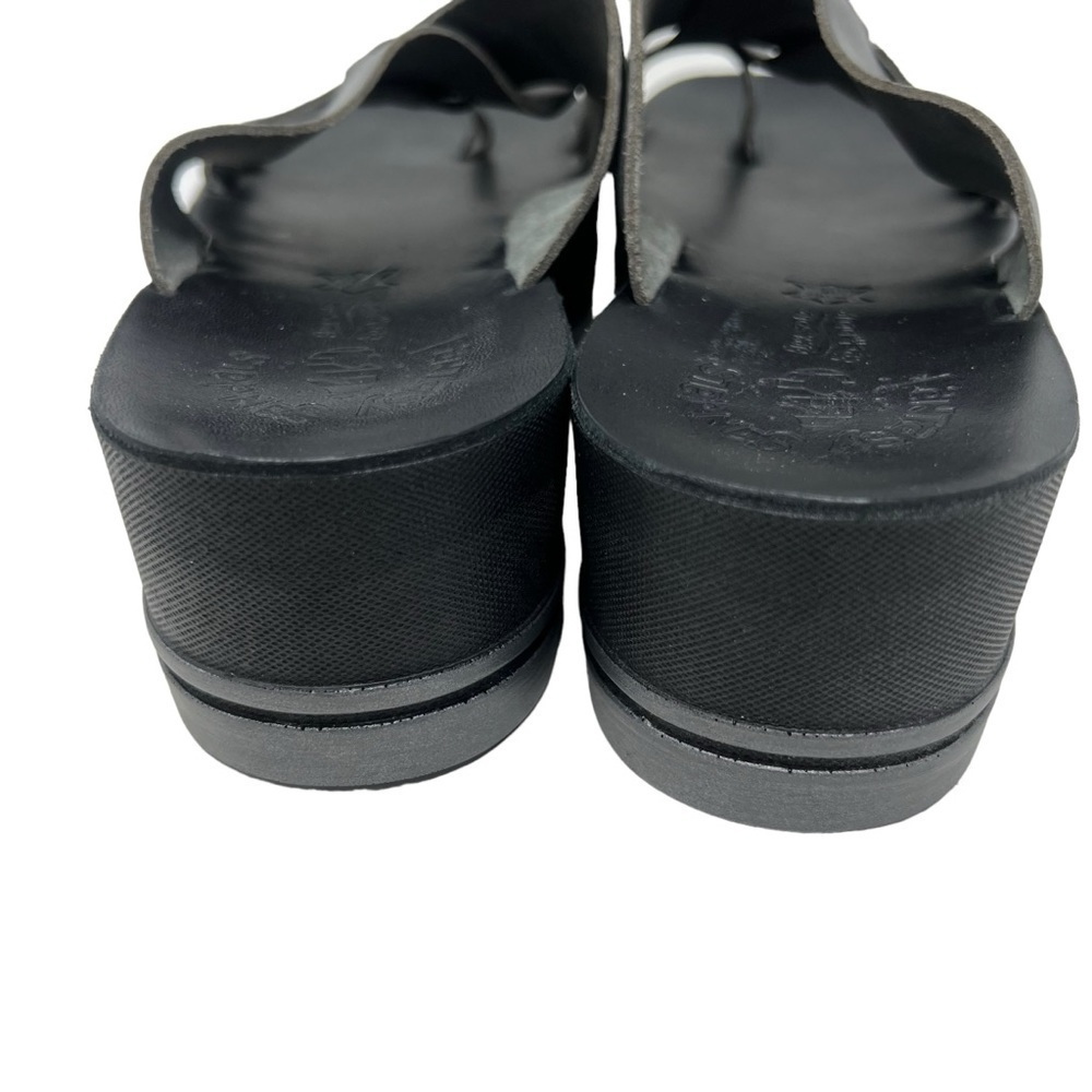 Fantasy Sandals - Picture 6 of 9